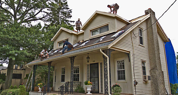Best Roof Repair Services  in Lyndonville, VT