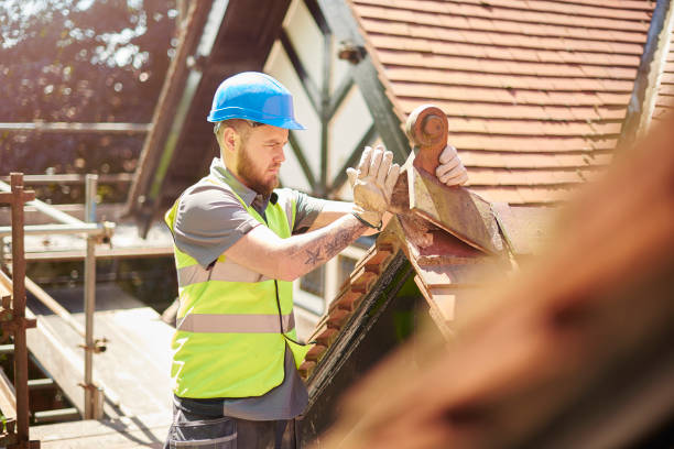 Best Best Roofing Contractors  in Lyndonville, VT